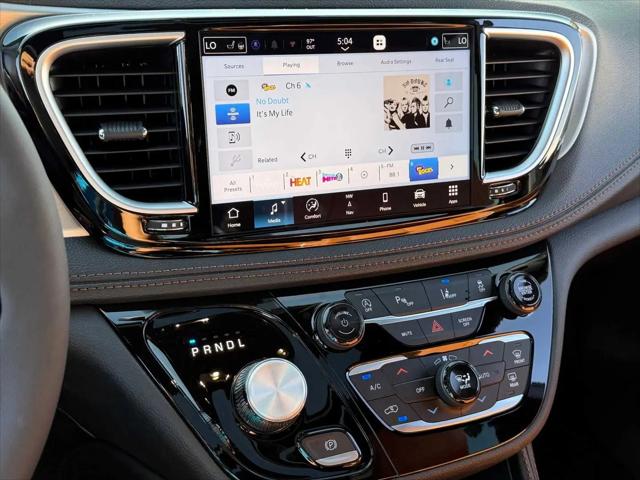 2026 Chrysler Pacifica Pinnacle AWD