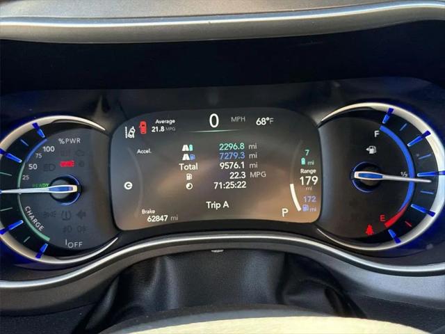 2023 Chrysler Pacifica Hybrid Touring L