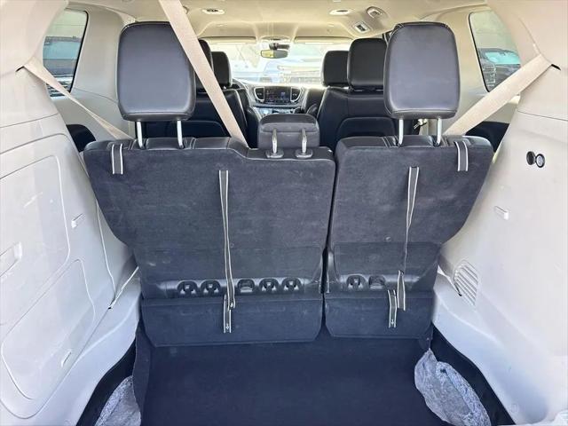 2023 Chrysler Pacifica Hybrid Touring L