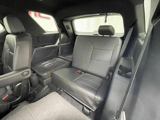 2023 Chevrolet Traverse AWD LT Leather