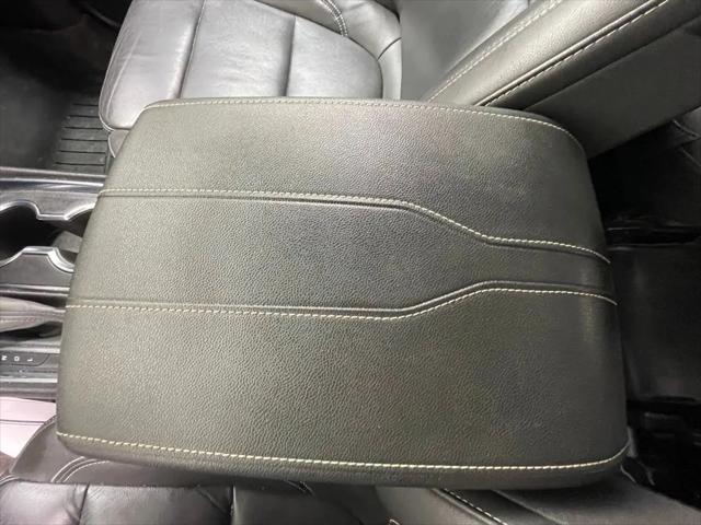 2023 Chevrolet Traverse AWD LT Leather
