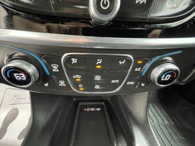 2023 Chevrolet Traverse AWD LT Leather