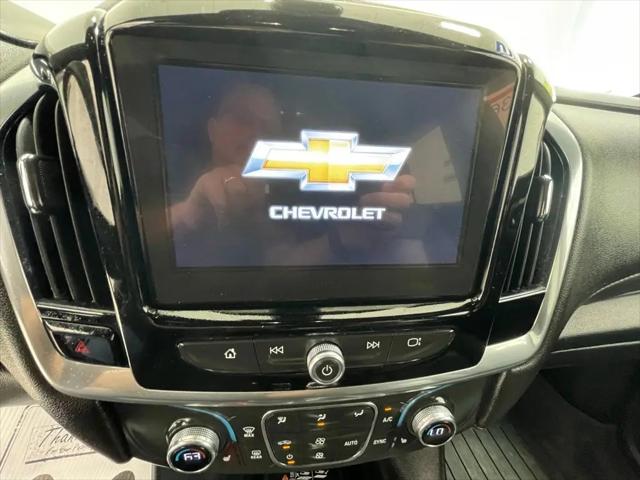 2023 Chevrolet Traverse AWD LT Leather