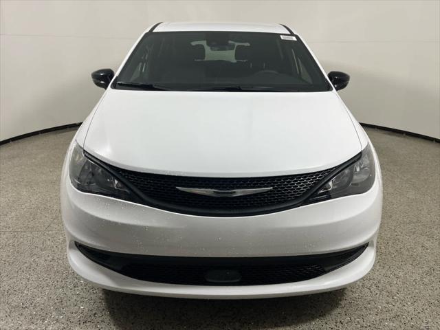 2026 Chrysler Voyager VOYAGER LX