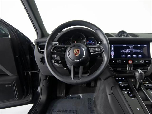 2025 Porsche Macan Macan