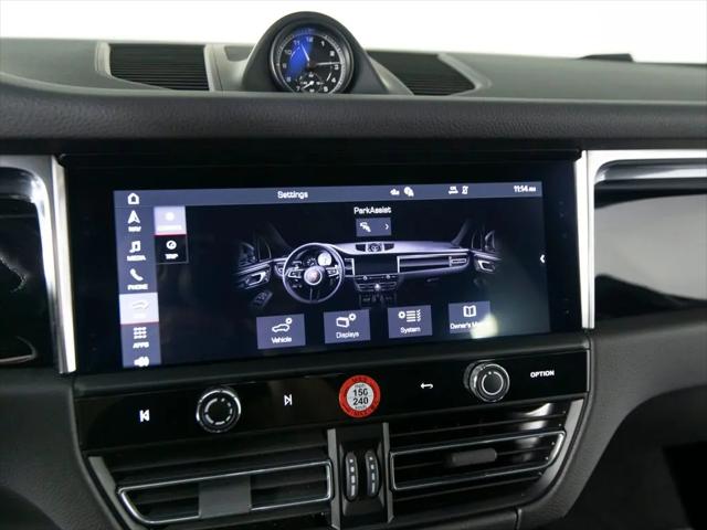 2025 Porsche Macan Macan