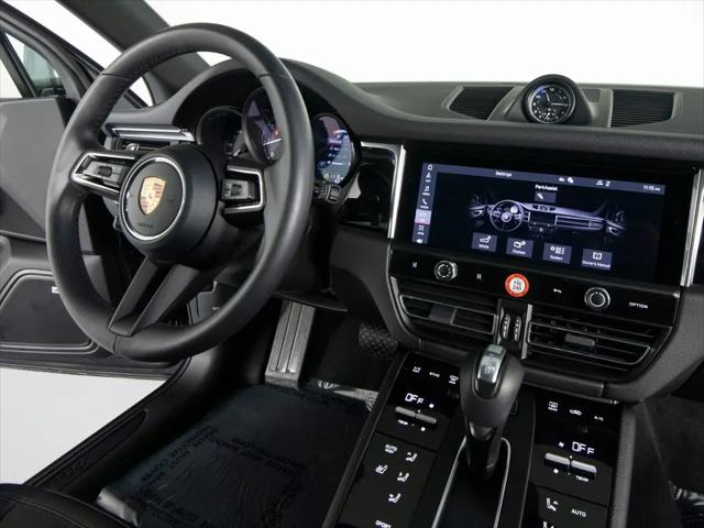 2025 Porsche Macan Macan