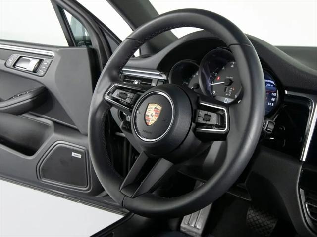 2025 Porsche Macan Macan