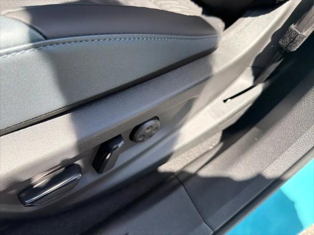 2026 Nissan LEAF PLATINUM+
