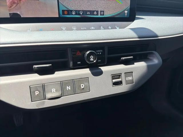2026 Nissan LEAF PLATINUM+