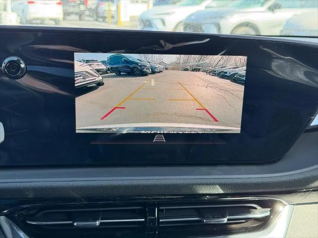 2026 Buick NV Sport Touring FWD