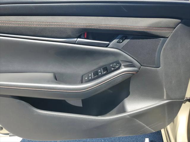 2024 Mazda Mazda3 2.5 Carbon Turbo