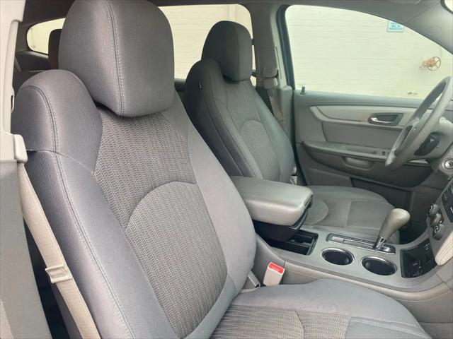 2017 Chevrolet Traverse LS