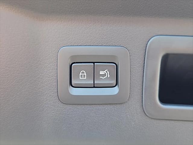 2026 Mazda X-90 3.3 Turbo Select