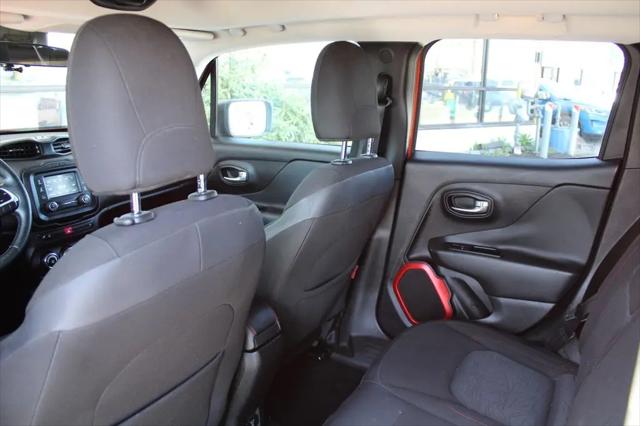 2015 Jeep Renegade Trailhawk
