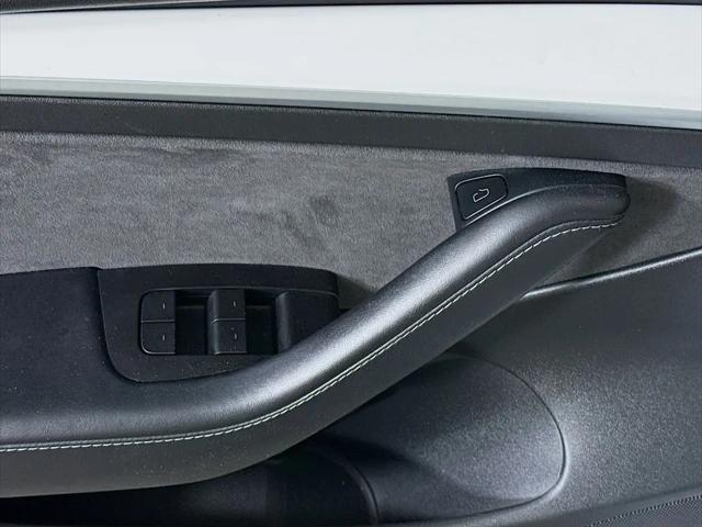 2021 Tesla Model 3 Standard Range Plus Rear-Wheel Drive