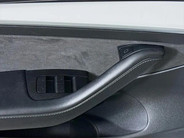 2021 Tesla Model 3 Standard Range Plus Rear-Wheel Drive