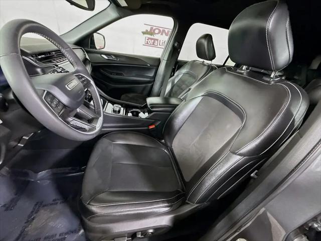2023 Jeep Grand Cherokee L Altitude 4x4