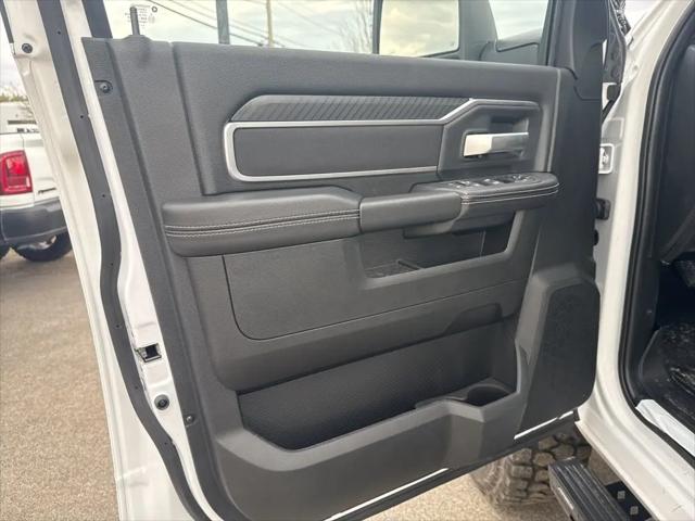 2025 Ram 2500 Big Horn Crew Cab 4x4 64 Box