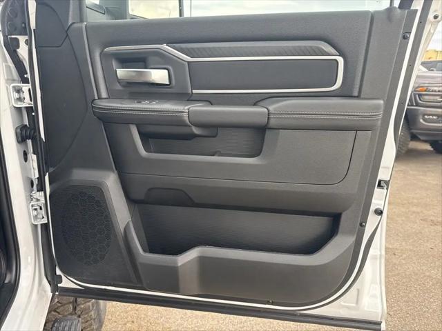 2025 Ram 2500 Big Horn Crew Cab 4x4 64 Box