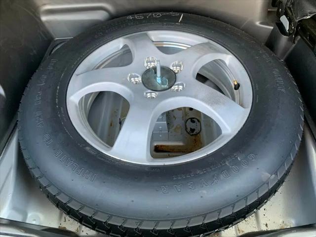 2023 Jeep Grand Cherokee Laredo 4x2