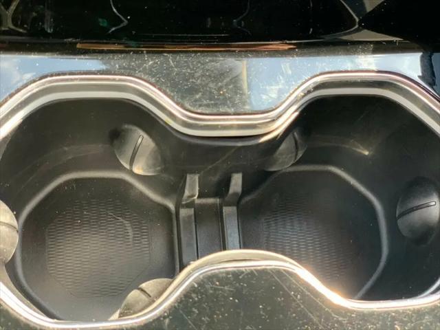 2023 Jeep Grand Cherokee Laredo 4x2