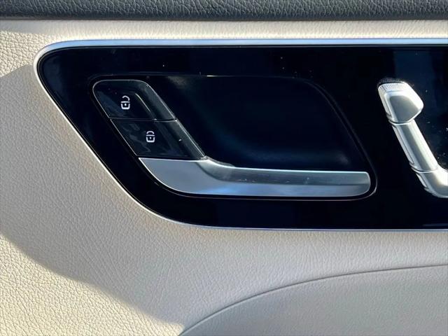 2023 Mercedes-Benz C-CLASS C 300 4MATIC Sedan