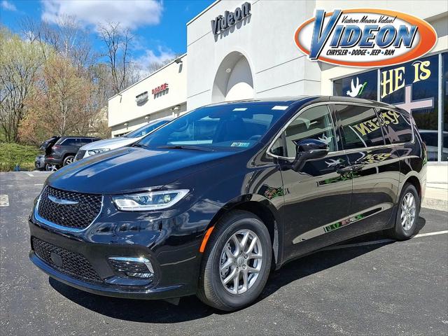 2026 Chrysler Pacifica Select for sale in Newtown Square, PA