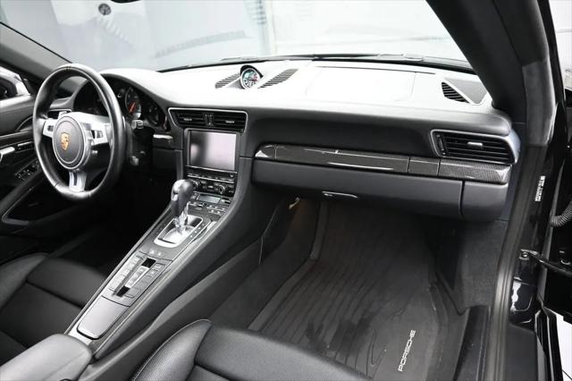 2016 Porsche 911 Turbo