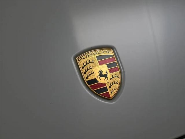 2024 Porsche 911 Carrera GTS Cabriolet