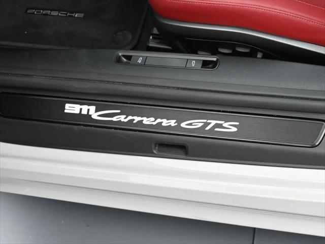 2024 Porsche 911 Carrera GTS Cabriolet