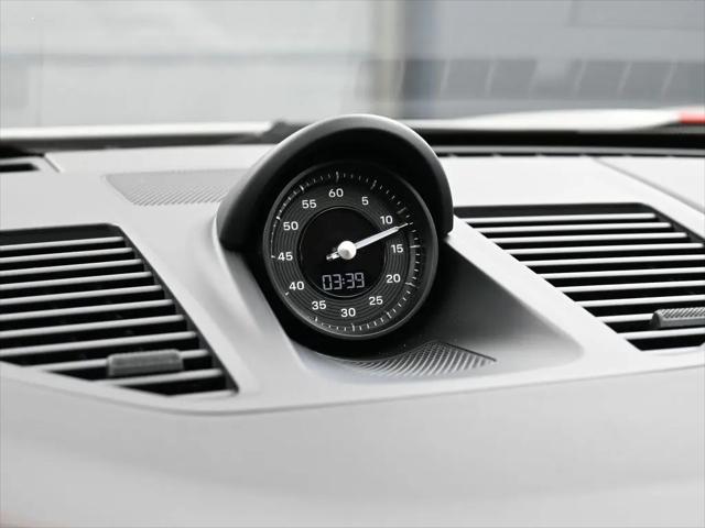 2024 Porsche 911 Carrera GTS Cabriolet
