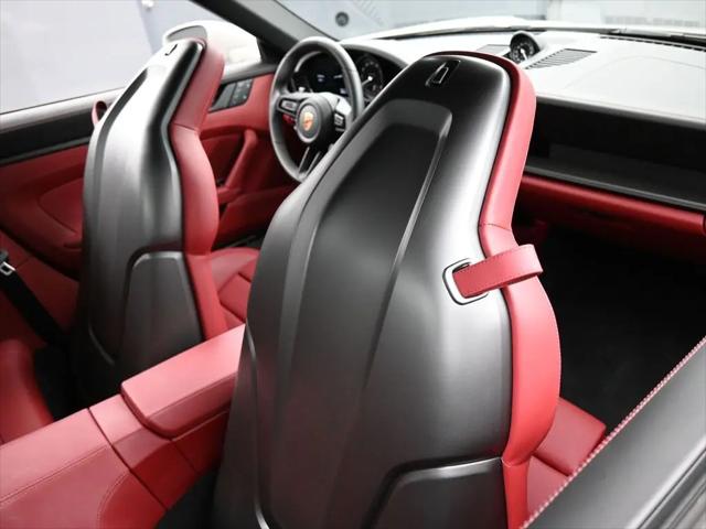 2024 Porsche 911 Carrera GTS Cabriolet