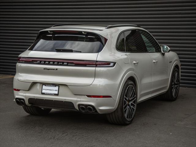 2026 Porsche Cayenne E-Hybrid S