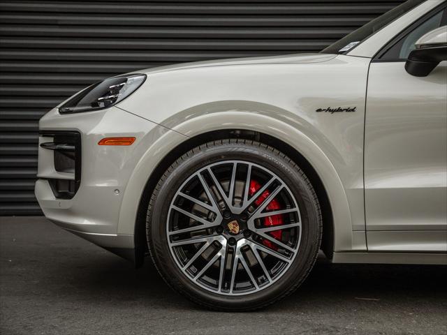 2026 Porsche Cayenne E-Hybrid S