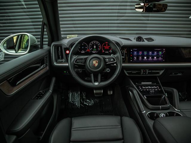2026 Porsche Cayenne E-Hybrid S