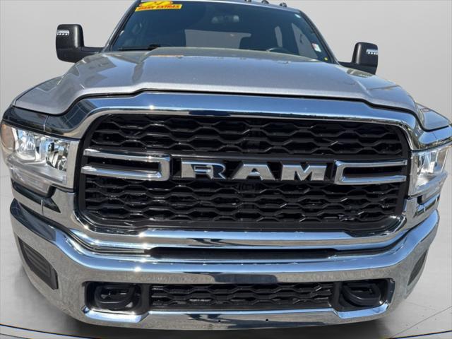 2024 Ram 3500 Tradesman Crew Cab 4x4 8' Box