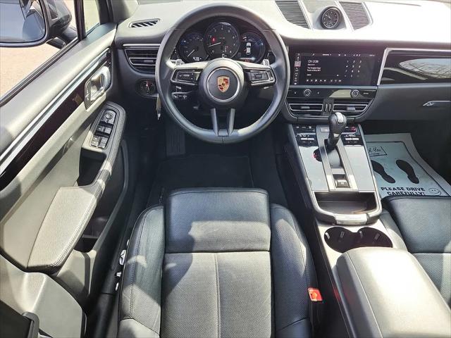 2024 Porsche Macan T