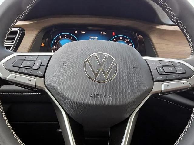 2026 Volkswagen Atlas SE with Technology