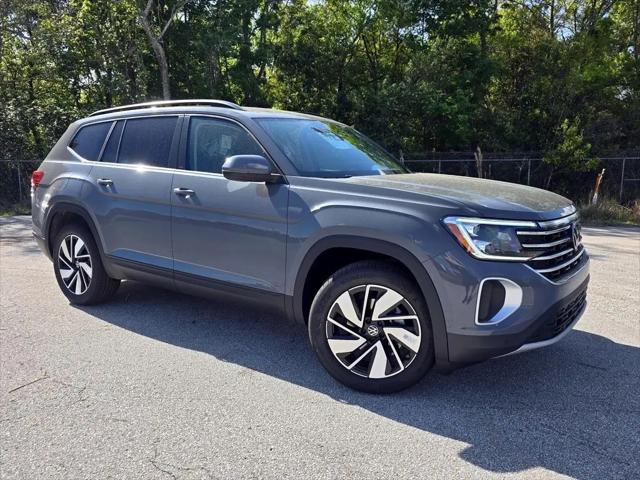 2026 Volkswagen Atlas SE with Technology