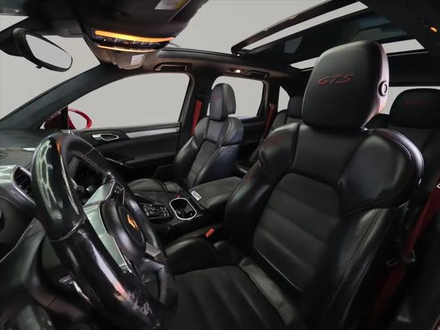 2016 Porsche Cayenne GTS