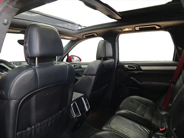 2016 Porsche Cayenne GTS