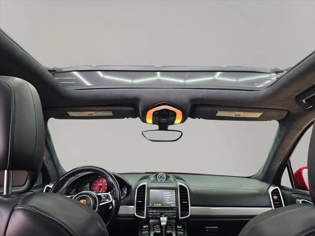 2016 Porsche Cayenne GTS