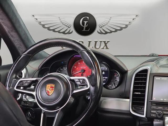 2016 Porsche Cayenne GTS