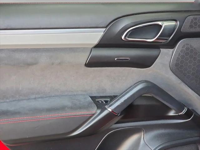 2016 Porsche Cayenne GTS