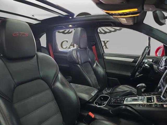 2016 Porsche Cayenne GTS