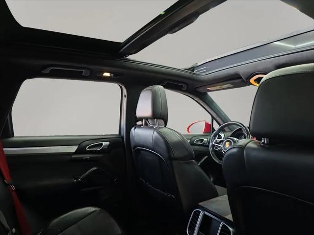 2016 Porsche Cayenne GTS
