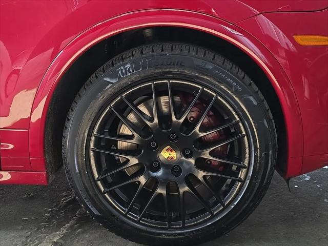 2016 Porsche Cayenne GTS