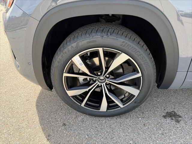 2026 Volkswagen Atlas Cross Sport SEL Premium R-Line