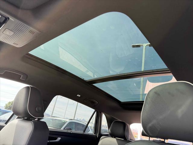 2026 Volkswagen Atlas Cross Sport SEL Premium R-Line